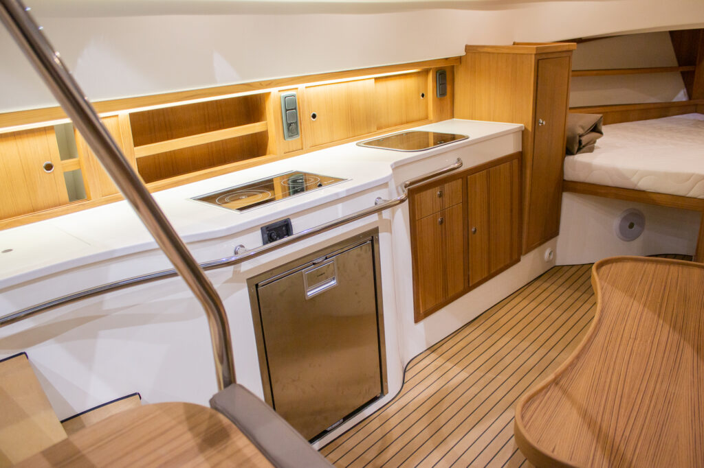 Makma Caribbean 36 cabin sloep